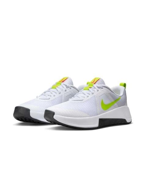 Nike Wmns Mc Trainer Hot Punch Cyber In White Lyst