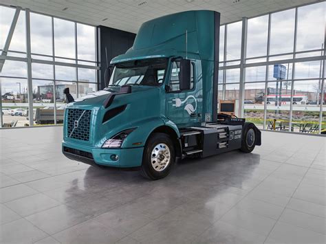 General Truck Sales Earns First Volvo Trucks Certified Ev Dealer