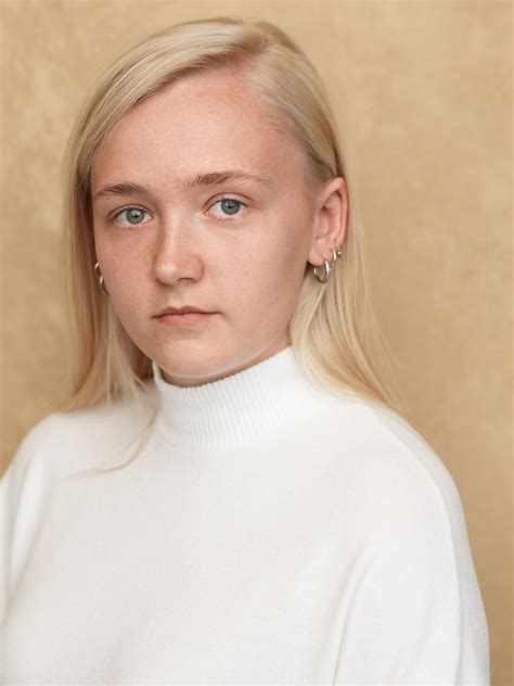 Critics explain the incredible acting range of eleanor parker 32