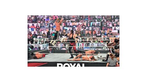 Ranking the top 10 Royal Rumble moments in WWE history | Sporting News