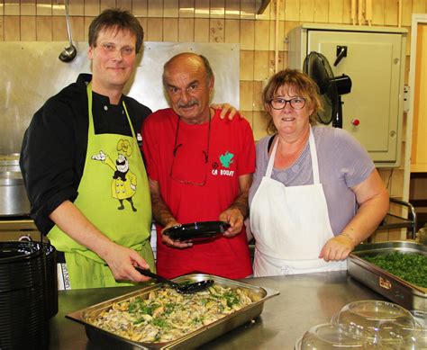 Boulay Moselle Animations Grenouilles Champagne Et Paella Pour La