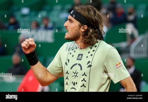 Francia 12042022 Stefanos Tsitsipas Di Grecia Durante Il Giorno 3