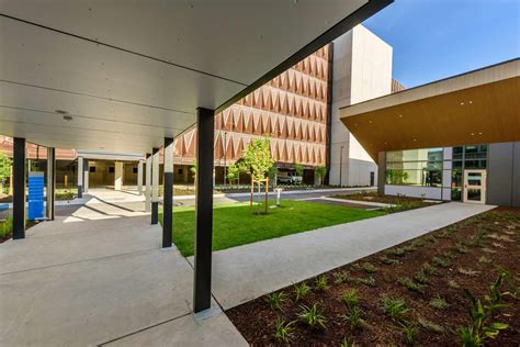 Flinders Medical Centre Upgrade Adelaide Australia Aurecon