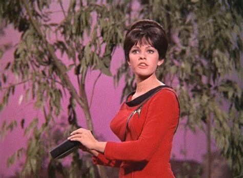 Yeoman Thompson (Julie Cobb) - Star Trek: The Original Series S02E22 ...