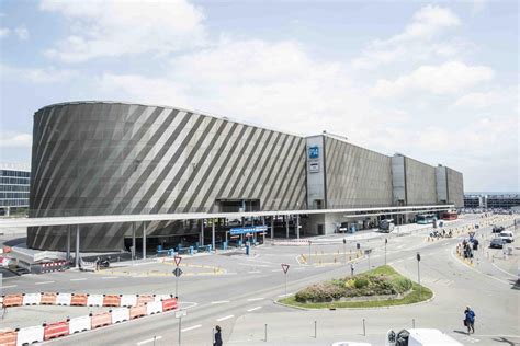 Parking Garage P Stuttgart Airport With Bus Terminal