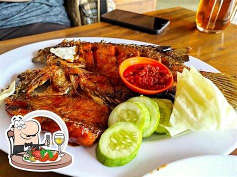 Menu At DAPOER TEMPO DOELOE SEAFOOD Restaurant Tegal