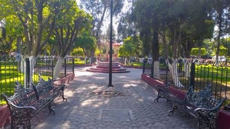 ¿la Has Visto Esta Es La Aterradora Leyenda De La Niña Que Se Aparece En El Parque Zaragoza De