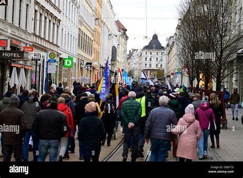 Heute Gingen Erneut Einige Hundert Menschen In G Rlitz Bei Der