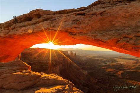 Sunrise @ Mesa Arch | Sunrise, Canyonlands, Sunset photography