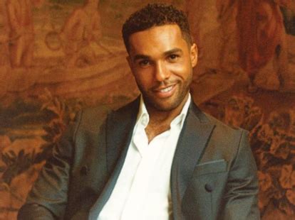 L Es Lucien Leon Laviscount El Hombre Con Quien Shakira