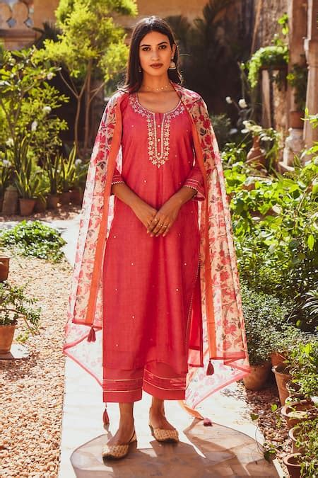 Buy Pink Kurta And Dupatta Chanderi Embroidered Gota Round Set For