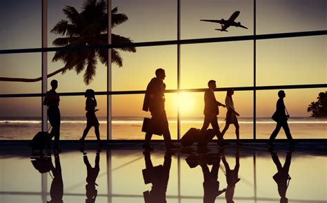 top travel  waktu tepat pesan tiket pesawat  lebaran okezone