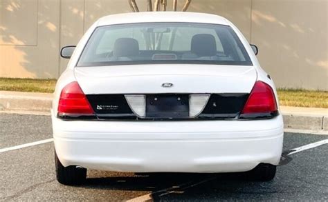 15K Mile Interceptor 2005 Ford Crown Victoria Barn Finds