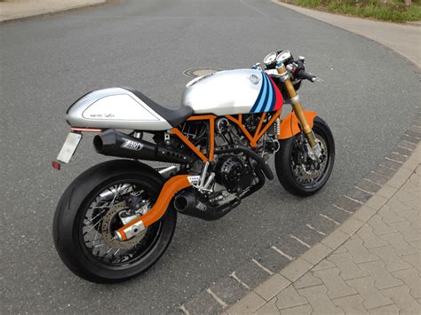 Ducati Cafe Racer Build Caferacersunited Ducati St Cafe Racer By