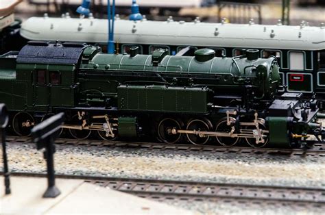 A Brief Look at the History of Model Trains - Midwest Model Railroad