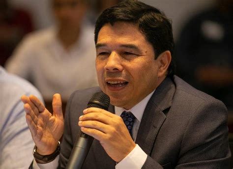 Concejales de Medellín buscan moción de censura contra alcalde