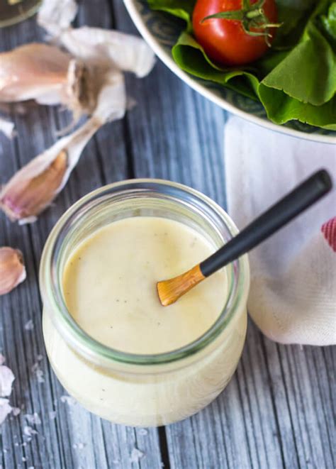 A Quick And Easy 5 Minute Sour Cream Salad Dressing