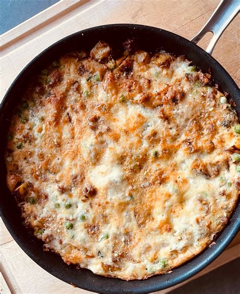 Tortilla mit Salsiccia, Kartoffeln und Erbsen - Germanabendbrot