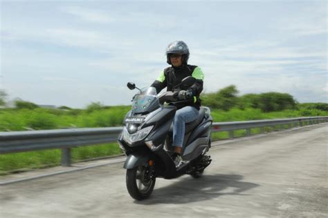 First Ride Suzuki Burgman Street Ex Desain Nyentrik Handling Pas