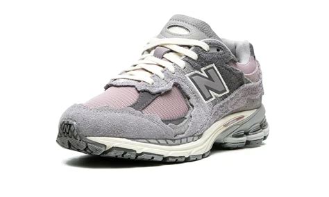 NEW BALANCE 2002R LUNAR NEW YEAR - ZINC - от 37.790