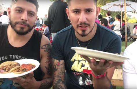 Influencers piden comida gratis a restaurante por reseñas y los queman