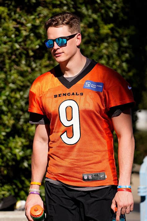 What's the best costume to wear for the Bengals-Browns Halloween game