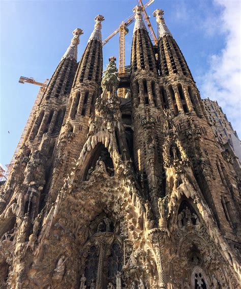 Peek Inside the Sacred ‘Sand Castle’ Called Sagrada Familia in Gaudí’s ...