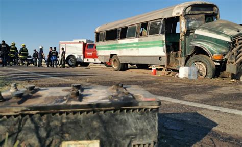 18 jornaleros resultan lesionados tras accidente de autobús en Culiacán