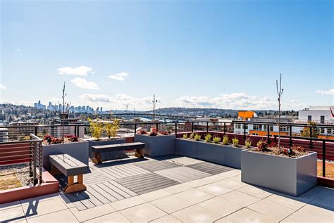 DXU Apartments | Student Housing near UW