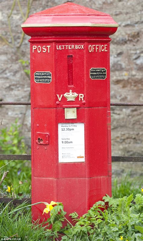 Britain S Oldest Red Postbox Is Still In Use After 161 Years And Still Bears Queen Victoria S