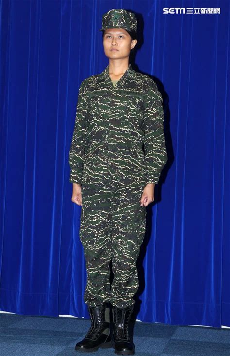 陸戰隊數位虎斑迷彩野戰服憲兵勤務服裝｜娛樂圖輯｜娛樂星聞 Starsetncom