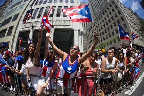 Algarabía en el desfile boricua en Nueva York