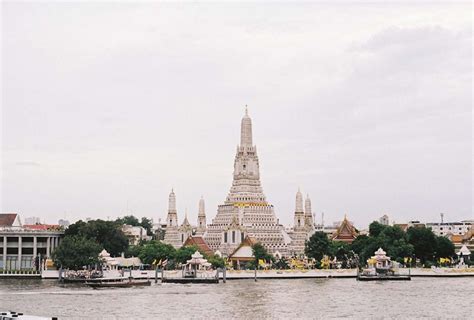 Khám Phá Chùa Wat Arun Nét đẹp Uy Nghiêm Giữa Lòng Bangkok