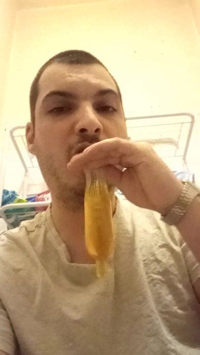 J Avale Ma Capote Pleine De Pisse Gay Porn 52 XHamster