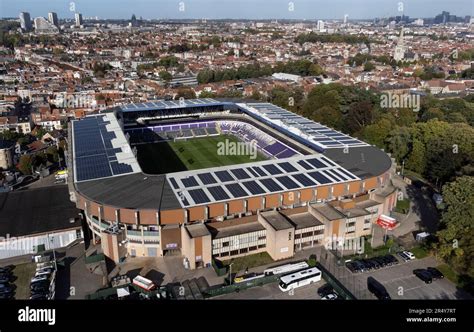 Vue A Rienne Du Parc Lotto Des Fins De Parrainage Anderlecht