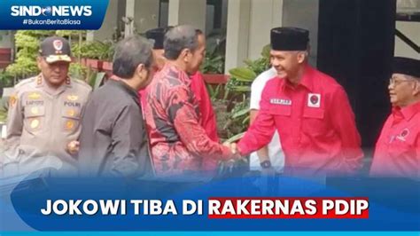 Kenakan Batik Merah Jokowi Hadir Di Rakernas Iii Pdi Perjuangan