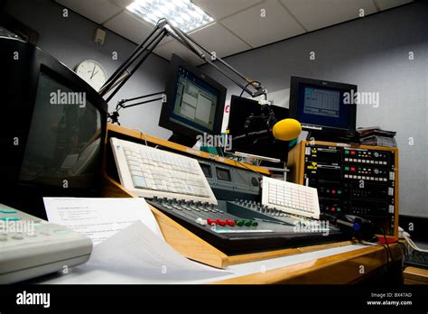 Bbc Studio Hi Res Stock Photography And Images Alamy