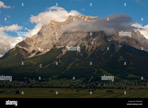 Tyrol Zugspitz Arena Hi Res Stock Photography And Images Alamy