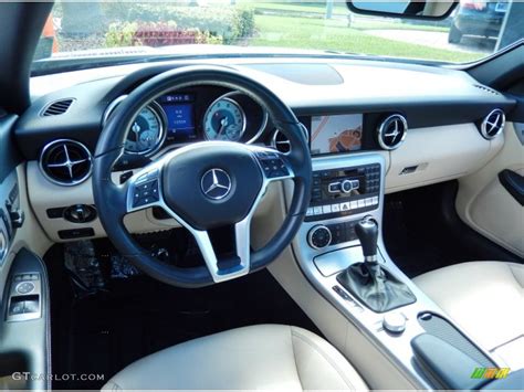 2013 Mercedes-Benz SLK 250 Roadster Interior Color Photos | GTCarLot.com