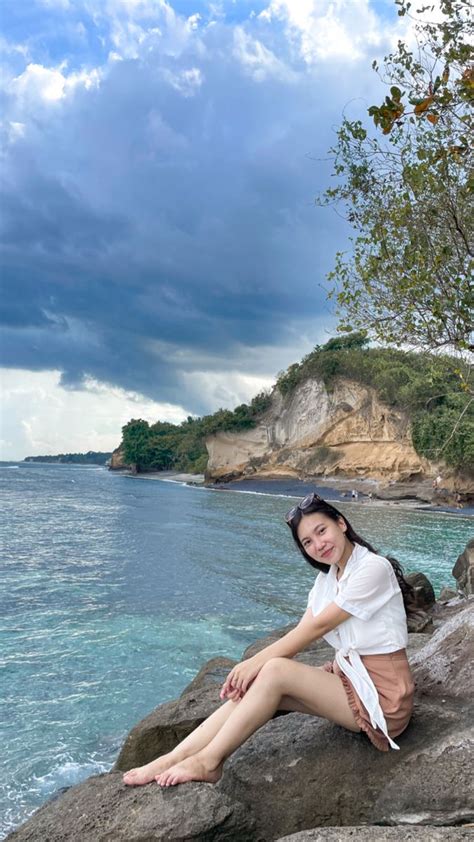 Pin Di AA Pakaian Pantai Penyimpanan Foto Wanita Cantik