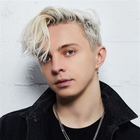 arty agent manager publicist contact info