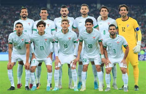 وفد المنتخب الوطني يصل إلى النجف للقاء الصدر