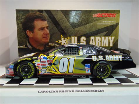 Action 106080 124 Joe Nemechek 01 Usarmy 2004 Chevrolet Monte Carlo