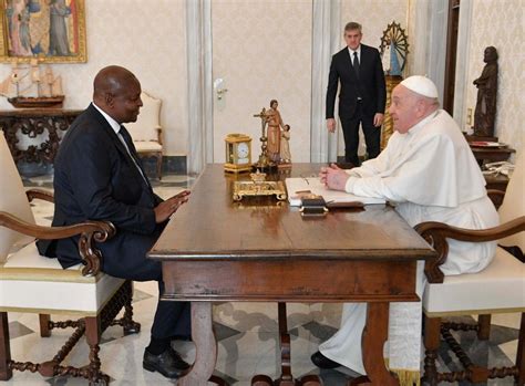 Papa Francisco recebe visita do presidente da República Centro Africana