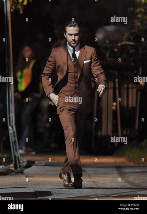 Ryan Gosling Sports A Vintage Brown Suit For A Scene In La La Land Currently Filming In