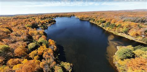 Michigan Fall colors : r/AutumnPorn