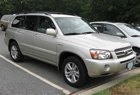 2005 Toyota Highlander V6 - 4dr SUV 3.3L V6 auto