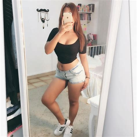 Clothing Crop Top Selfie Leg Jean Short Porn Pic