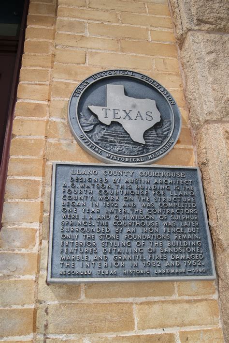 Llano County Courthouse - TEXAS HISTORICAL MARKERS