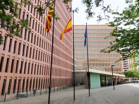 Sincrementa un 23 el nombre dactuacions en català dels advocats del